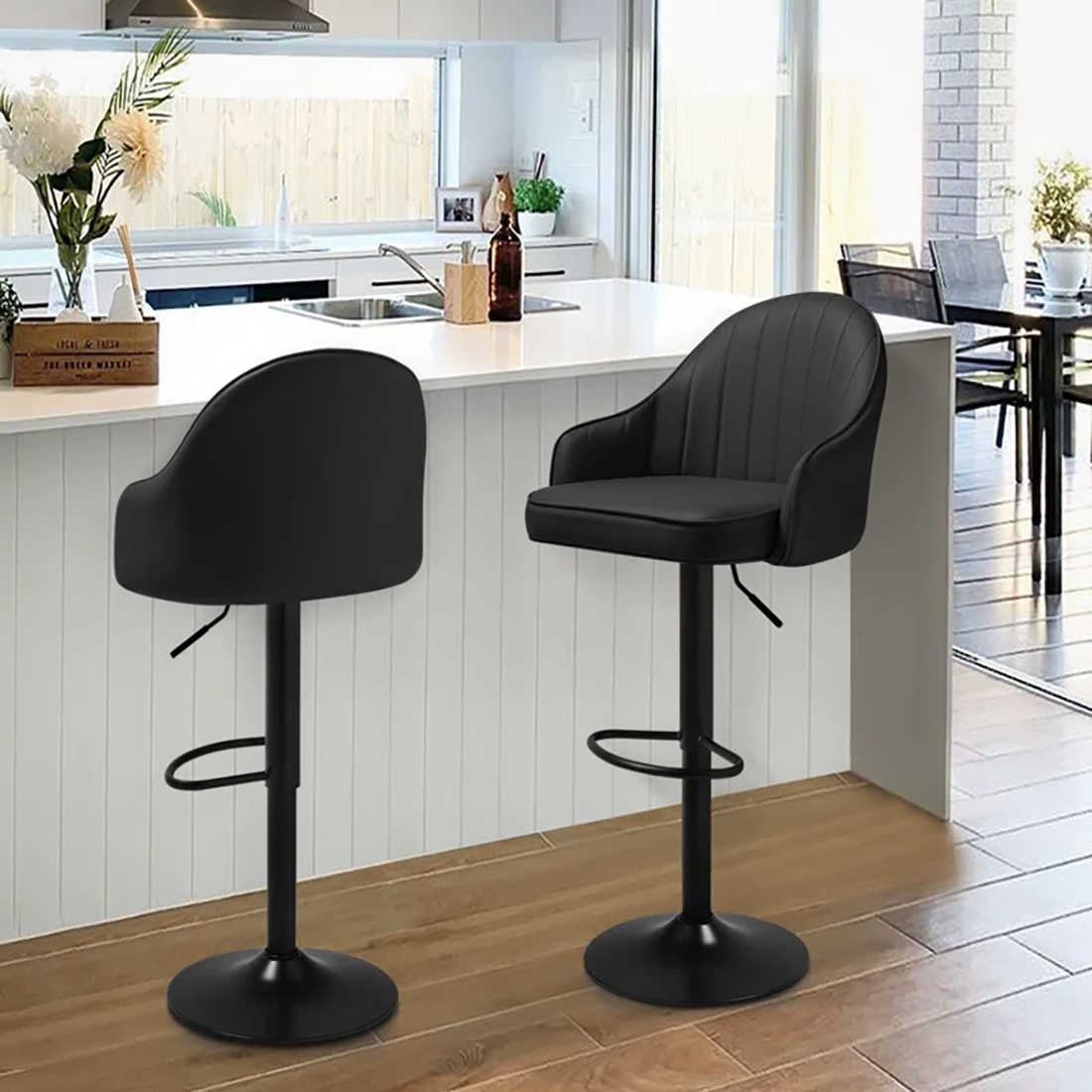 Fressia Swiel Bar Stool - Black