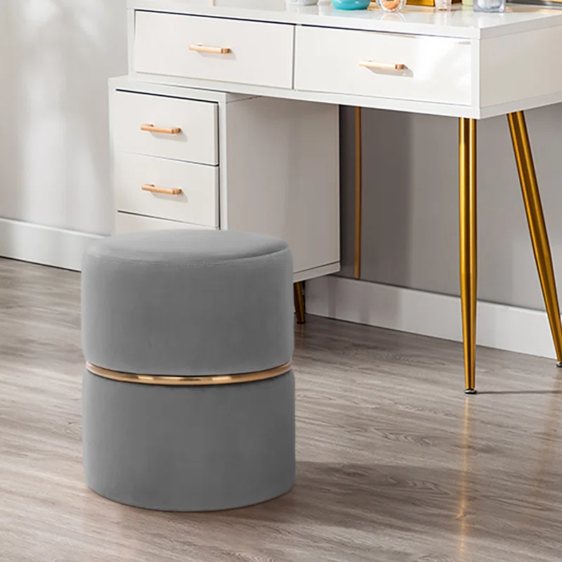 Gracy Ottoman In Grey