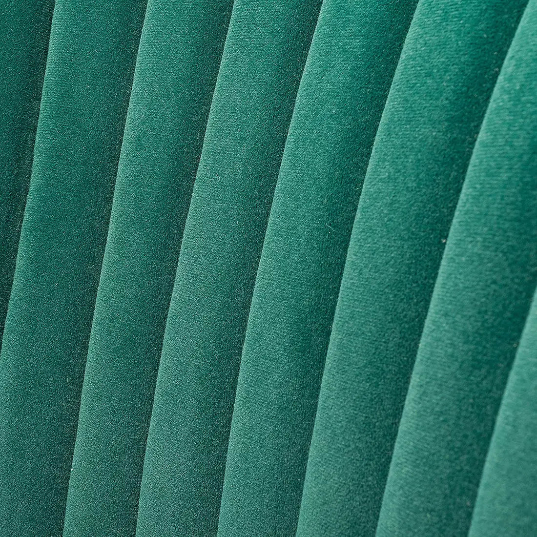 Luna Tufted Accent Chair – Sea Green
