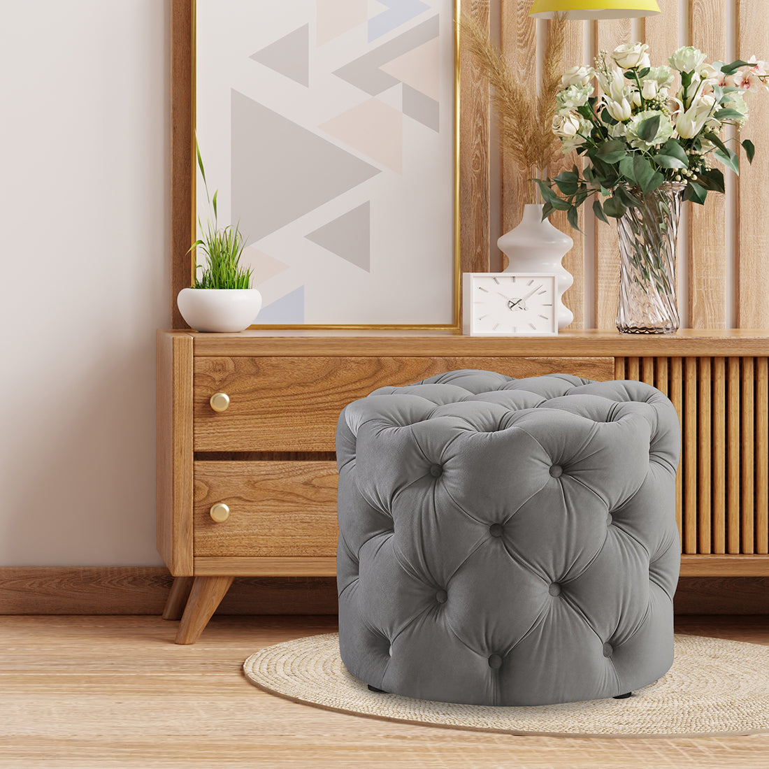 Round Tufted Velvet Ottaman/Poufee In Grey