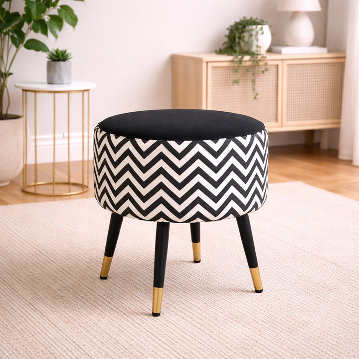 Doe Buck Zig Zag Ottoman|Black And White