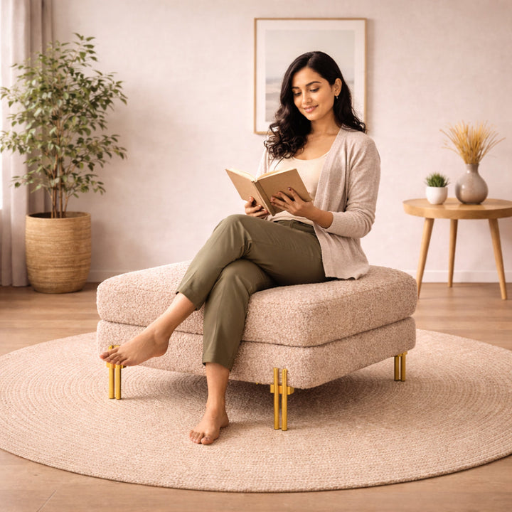 Doe Buck Luxe Ottoman With Black Legs|Light Brown